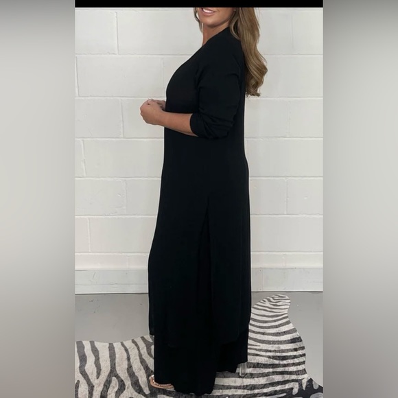 Voganny 2piece outfit - Picture 2 of 6